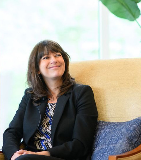 Us Solicitor General Elizabeth Prelogar sitting and smiling